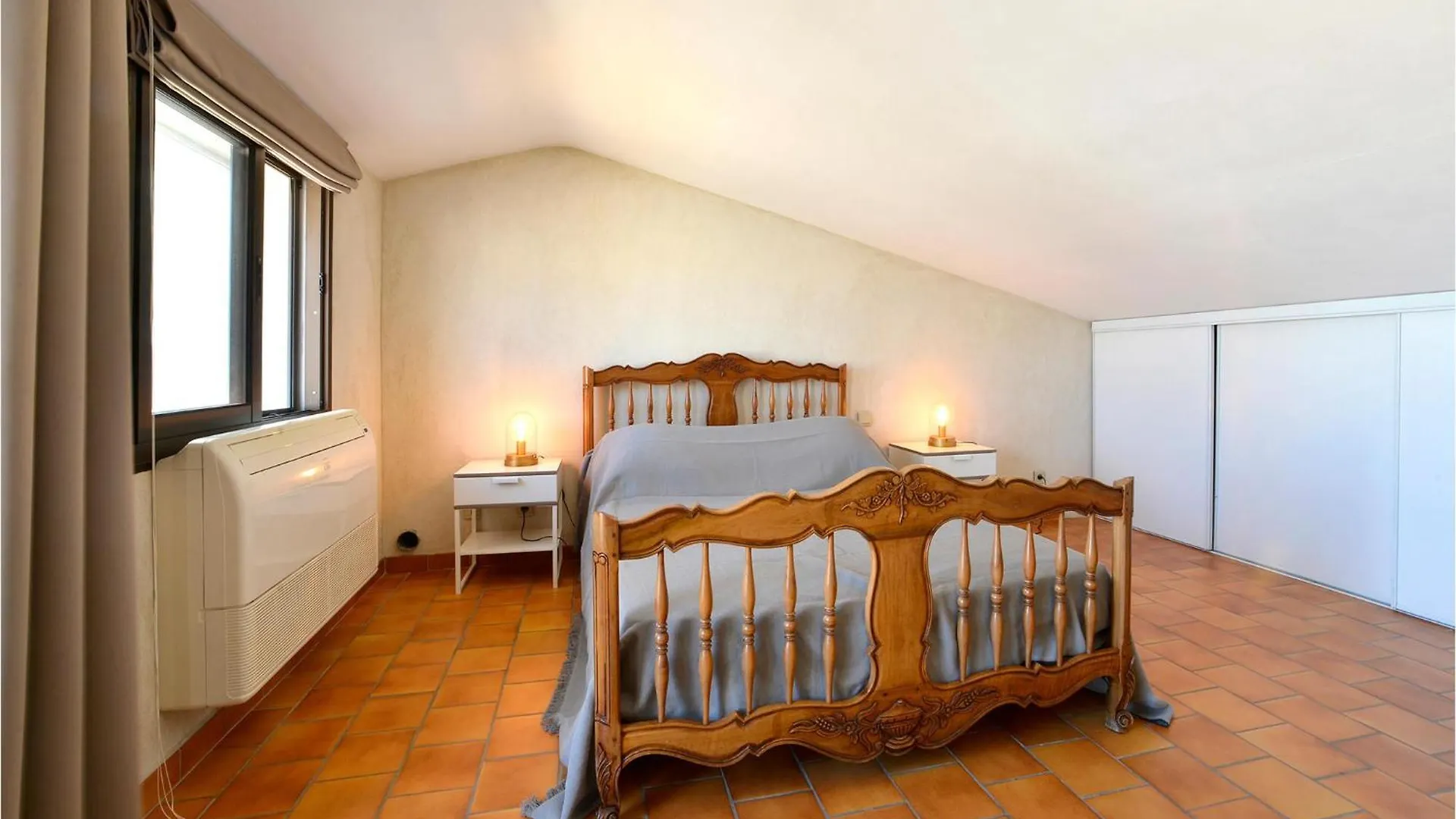 Cozy Home In Saintes Maries De La Mer With Wifi France
